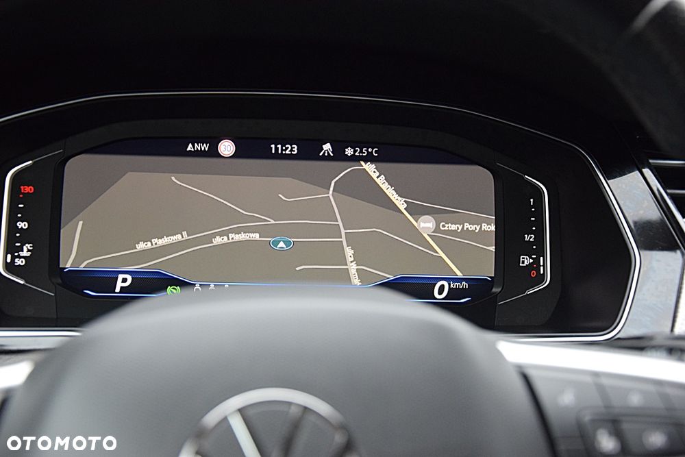 Volkswagen Passat Alltrack 2.0 TDI SCR DSG 4Motion - 20