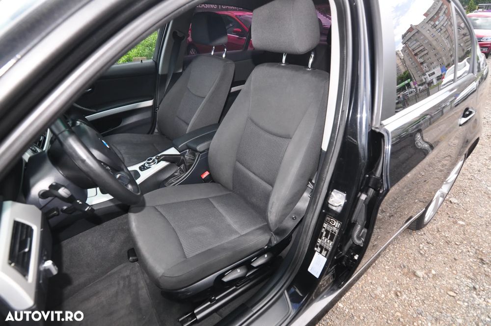 BMW Seria 3 320d - 8
