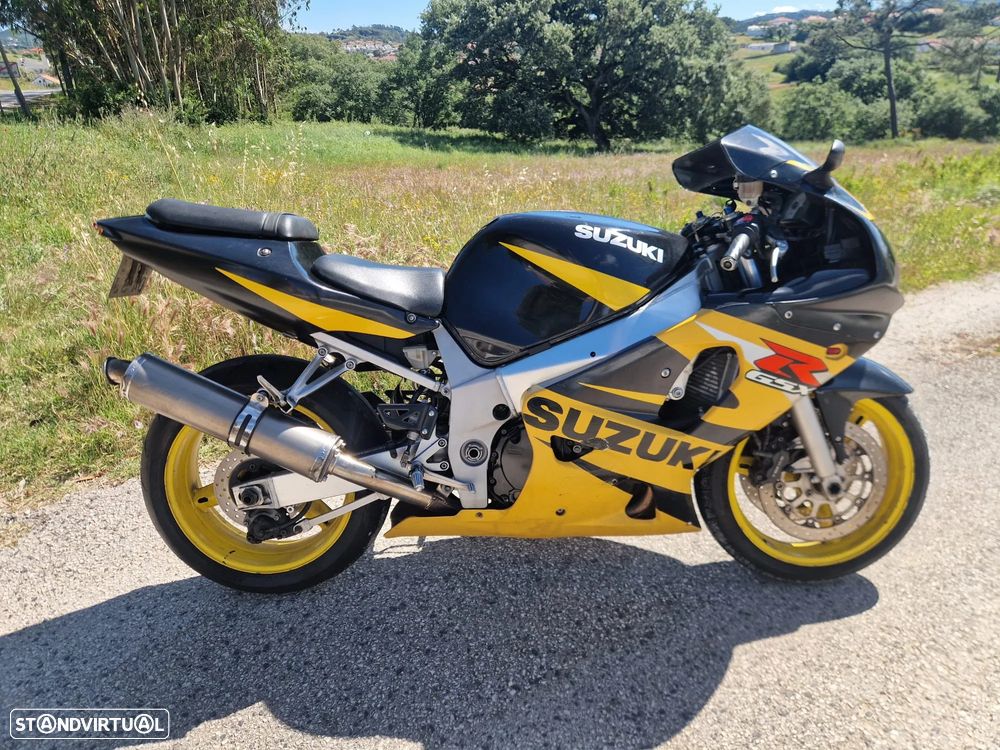 Suzuki GSX-R 600  Possível Financiamento - 1