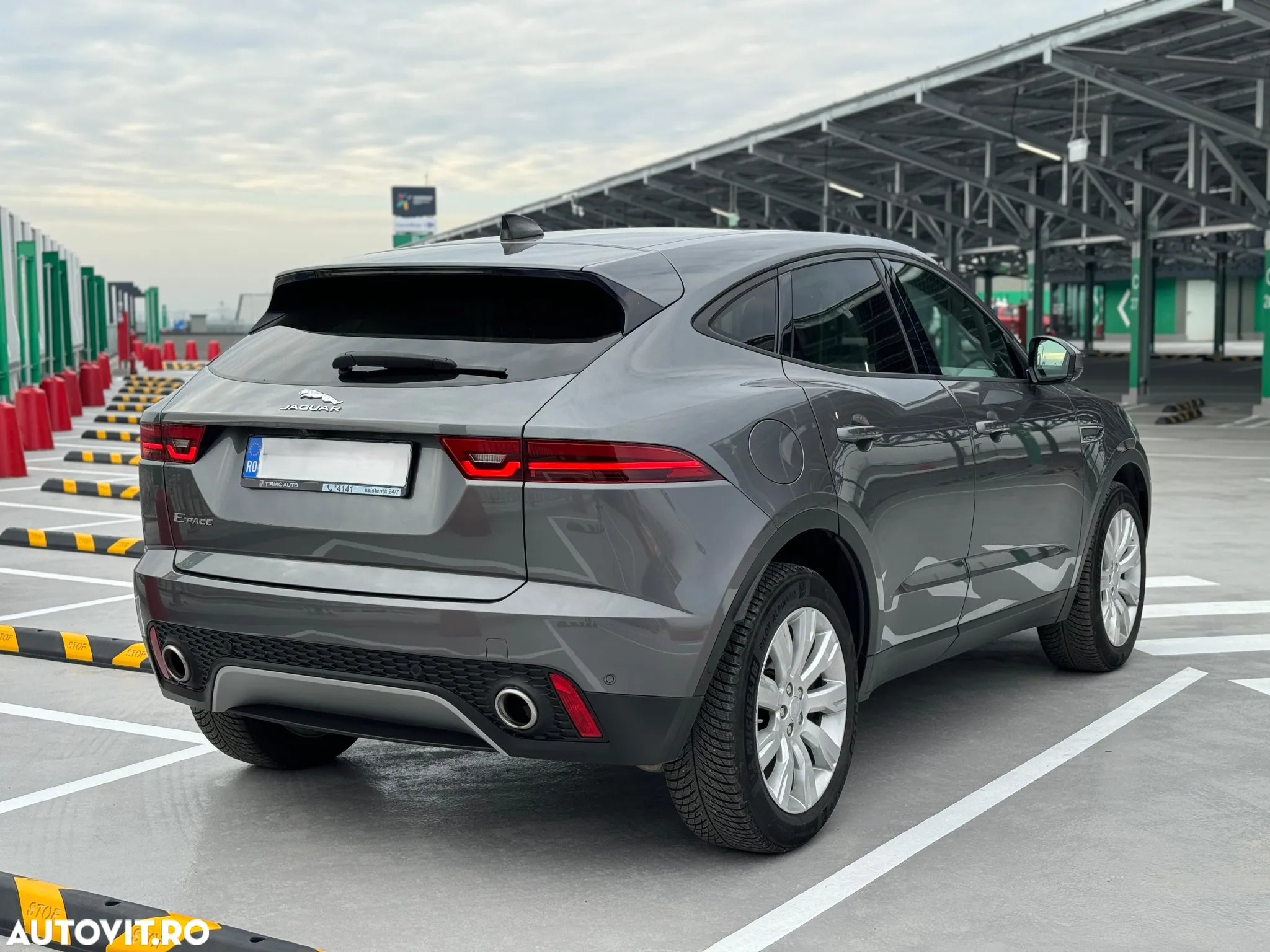 Jaguar E-Pace D150 AWD SE - 13