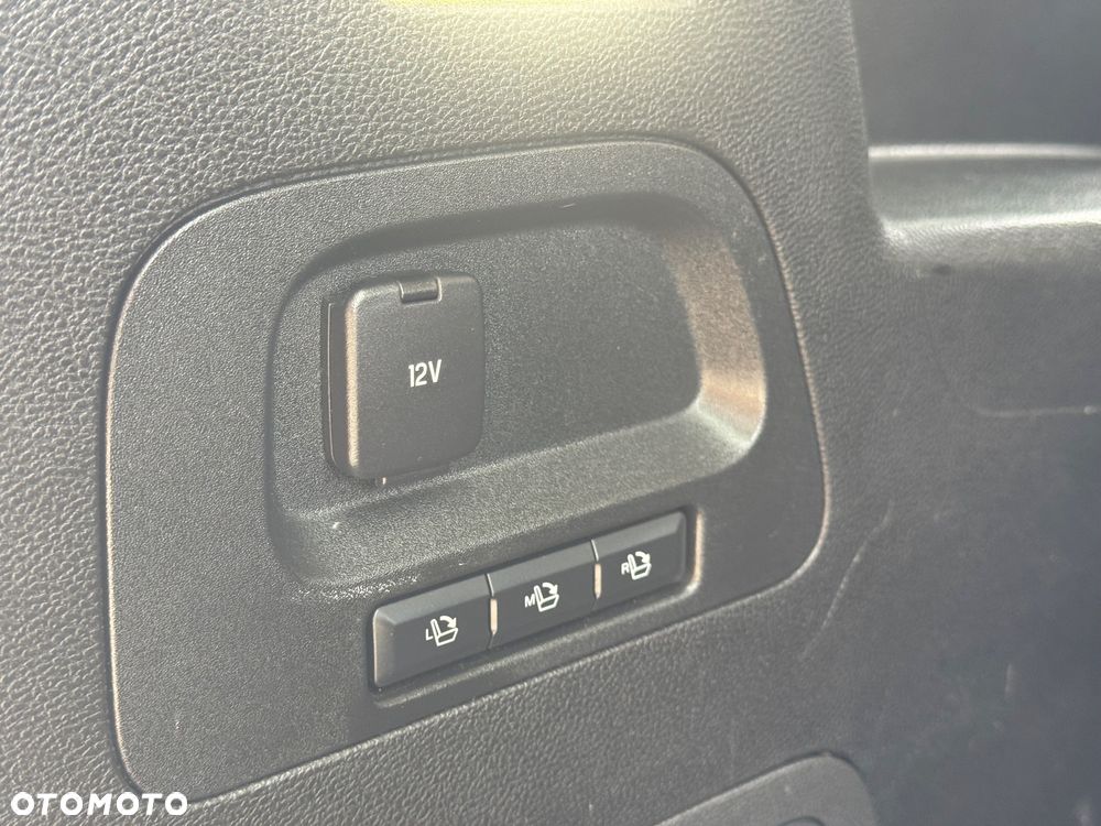 Ford S-Max 2.0 TDCi 4WD Titanium PowerShift - 32