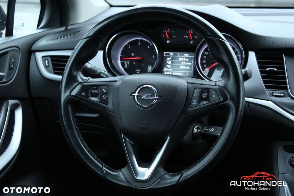Opel Astra - 9