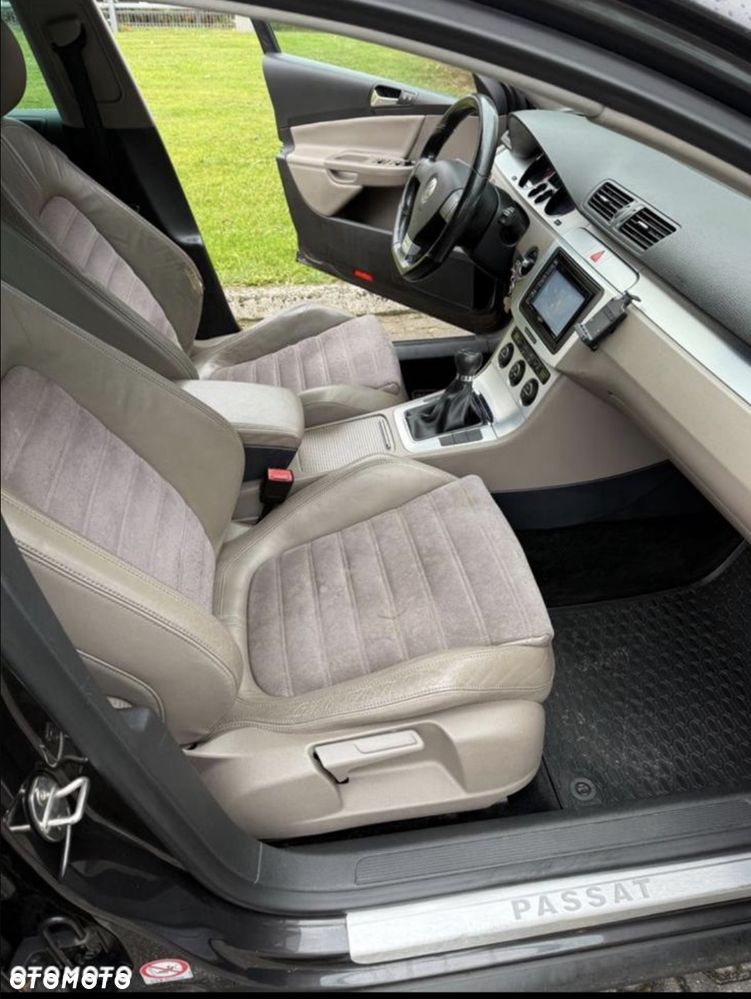 Volkswagen Passat 2.0 TDI Highline - 6