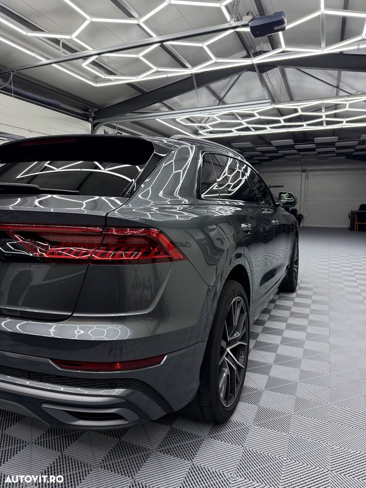 AUDI Q8 2018 — imagine 10