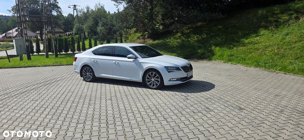 Skoda Superb 2.0 TDI 4x4 L&K DSG - 21