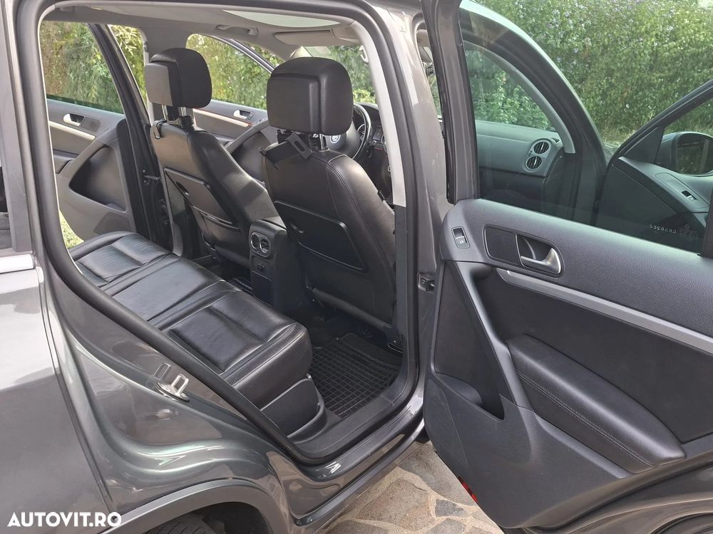 Volkswagen Tiguan 2.0 TDI 4Motion DSG Sport & Style - 13