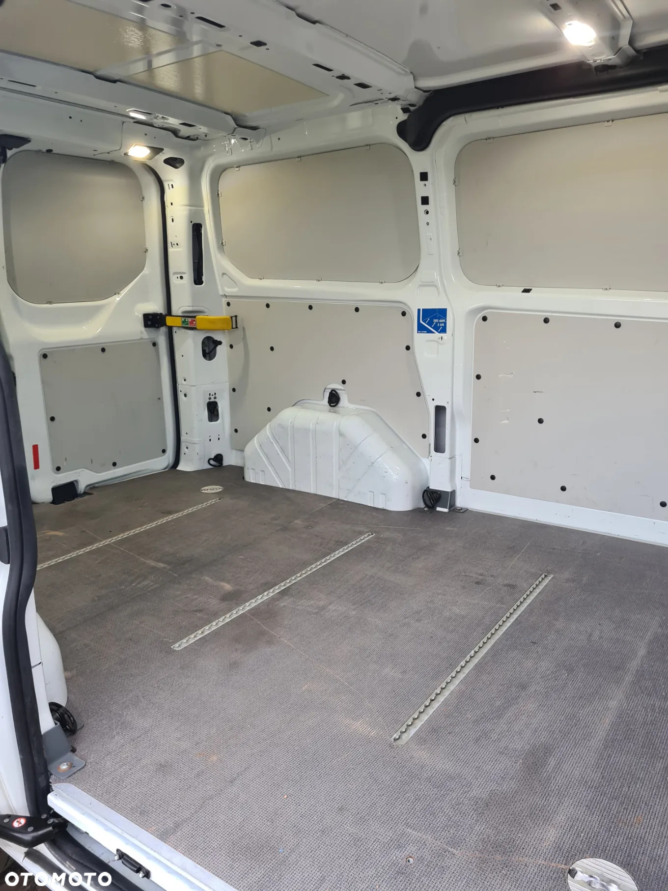 Ford Transit Custom - 28