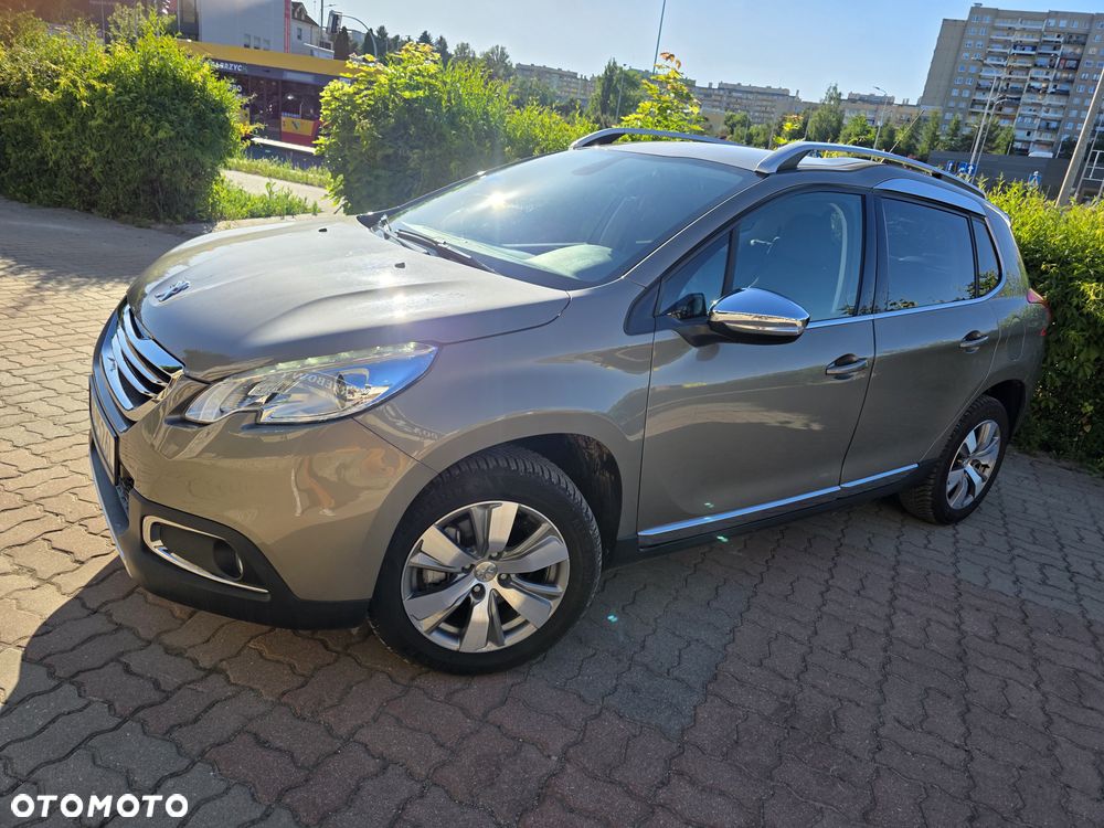 Peugeot 2008 PureTech 110 Stop&Start EAT6 Allure - 32