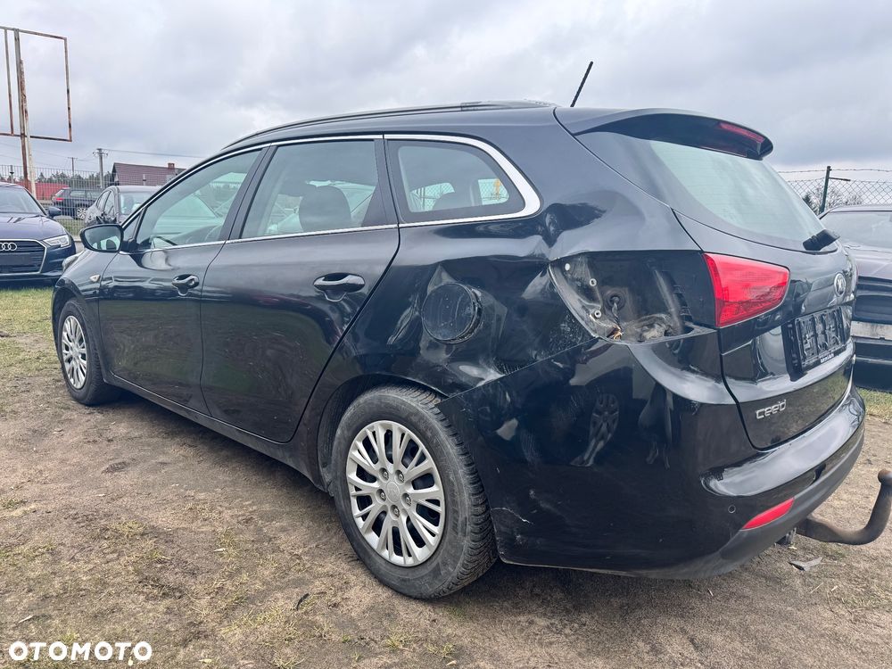 Kia Ceed 1.4 CVVT ISG Dream Team Edition - 13