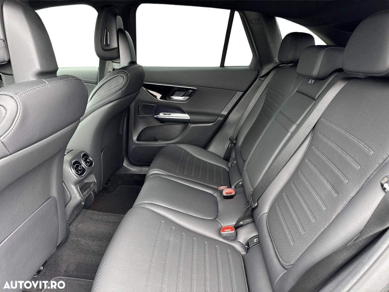 Mercedes-Benz GLC 300 e 4MATIC - 10