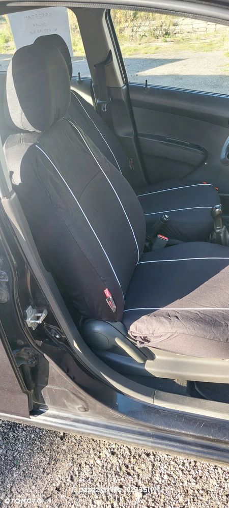 Chevrolet Spark 1.0 Base - 9