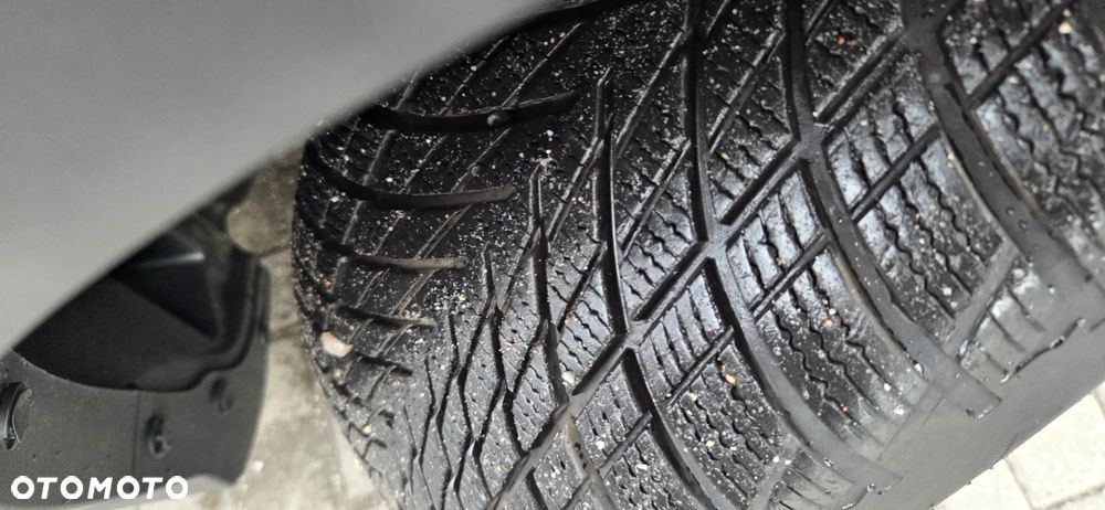 Ford Kuga 1.5 EcoBoost FWD Trend ASS - 25