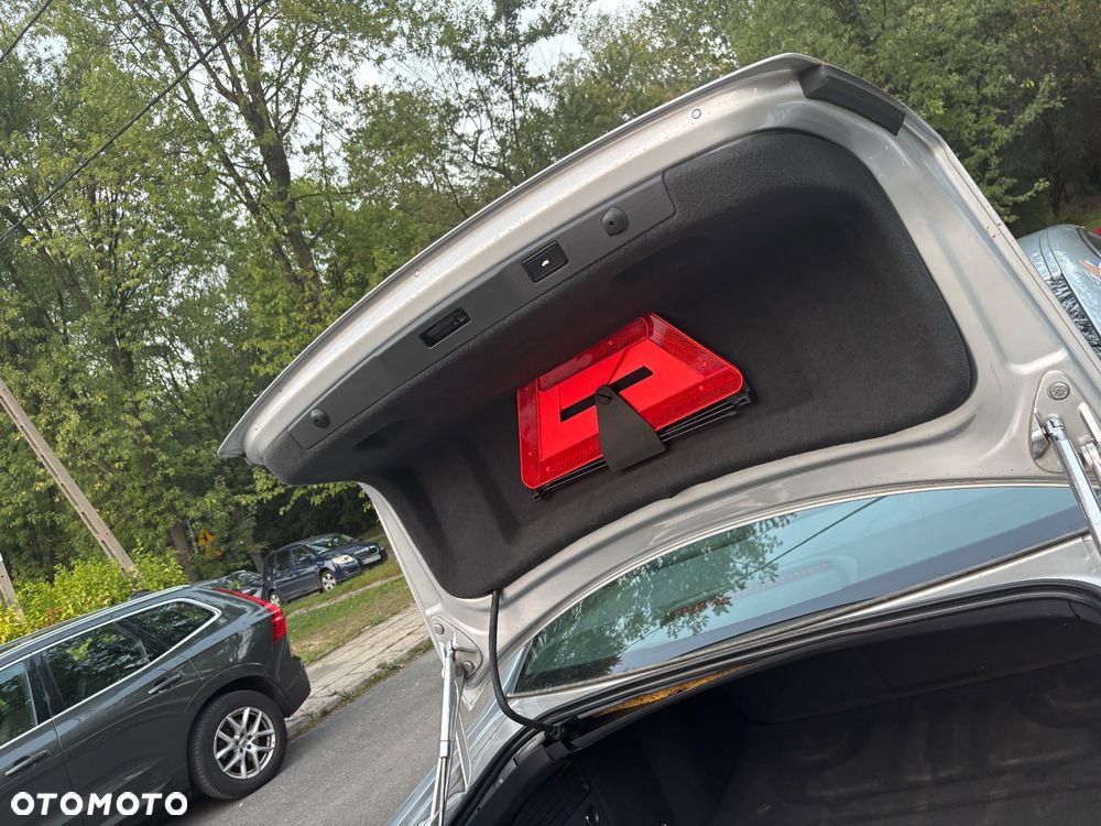 Volkswagen Phaeton 3.0 V6 TDI DPF 4Mot L (5os) - 12