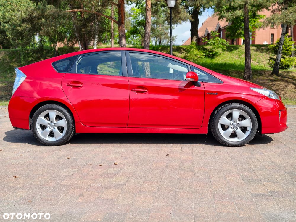 Toyota Prius 1.8 HSD Prestige - 2