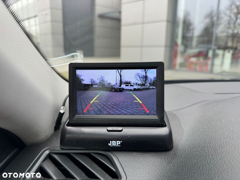 Skoda RAPID 1.2 TSI Ambition - 13