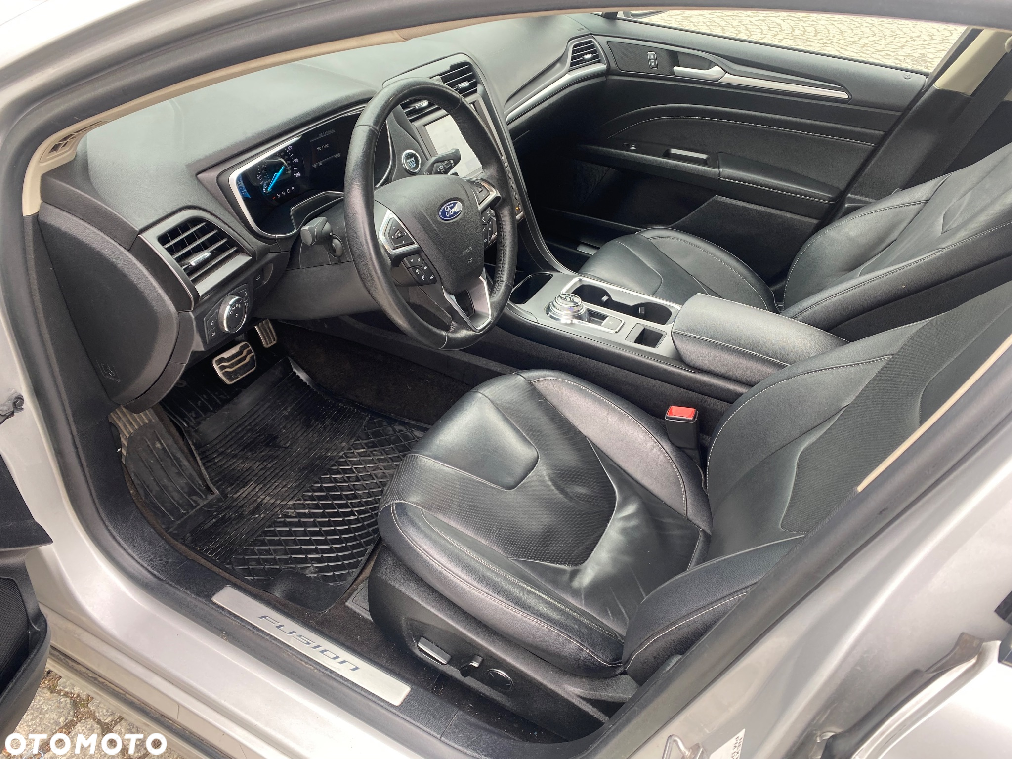 Ford Fusion 2.0 EcoBoost Titanium - 8