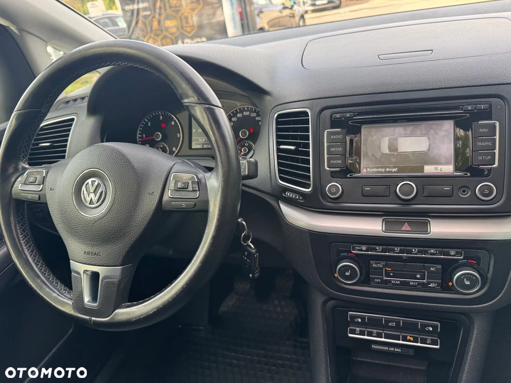 Volkswagen Sharan - 26