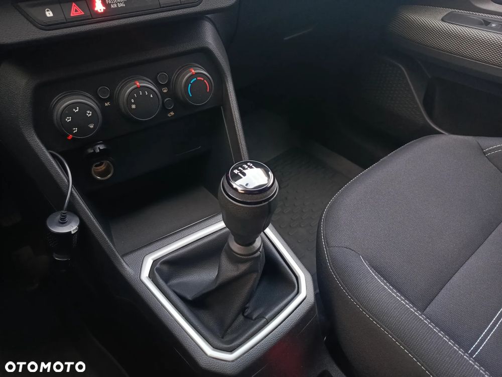 Dacia Jogger 1.0 TCe Expression 7os - 19