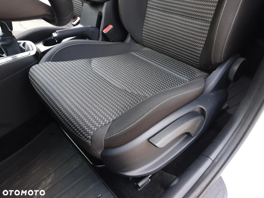 Kia Ceed 1.5 T-GDI M - 12