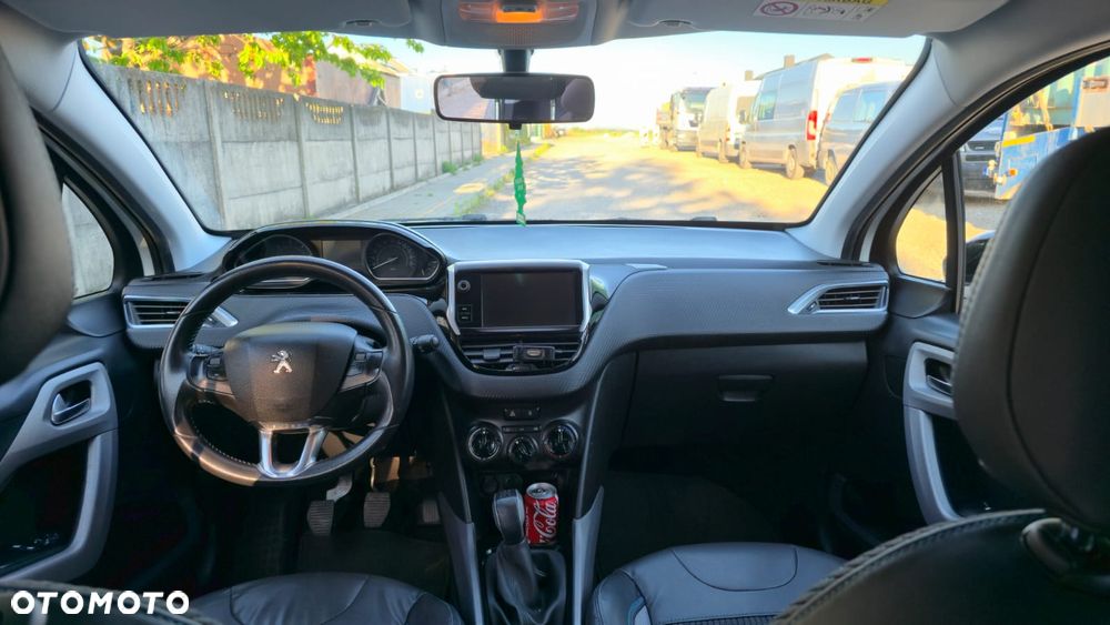 Peugeot 2008 1.6 BlueHDi Style - 10