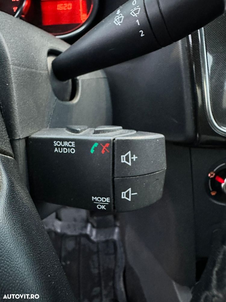 Dacia Logan 1.5 dCi Laureate - 12