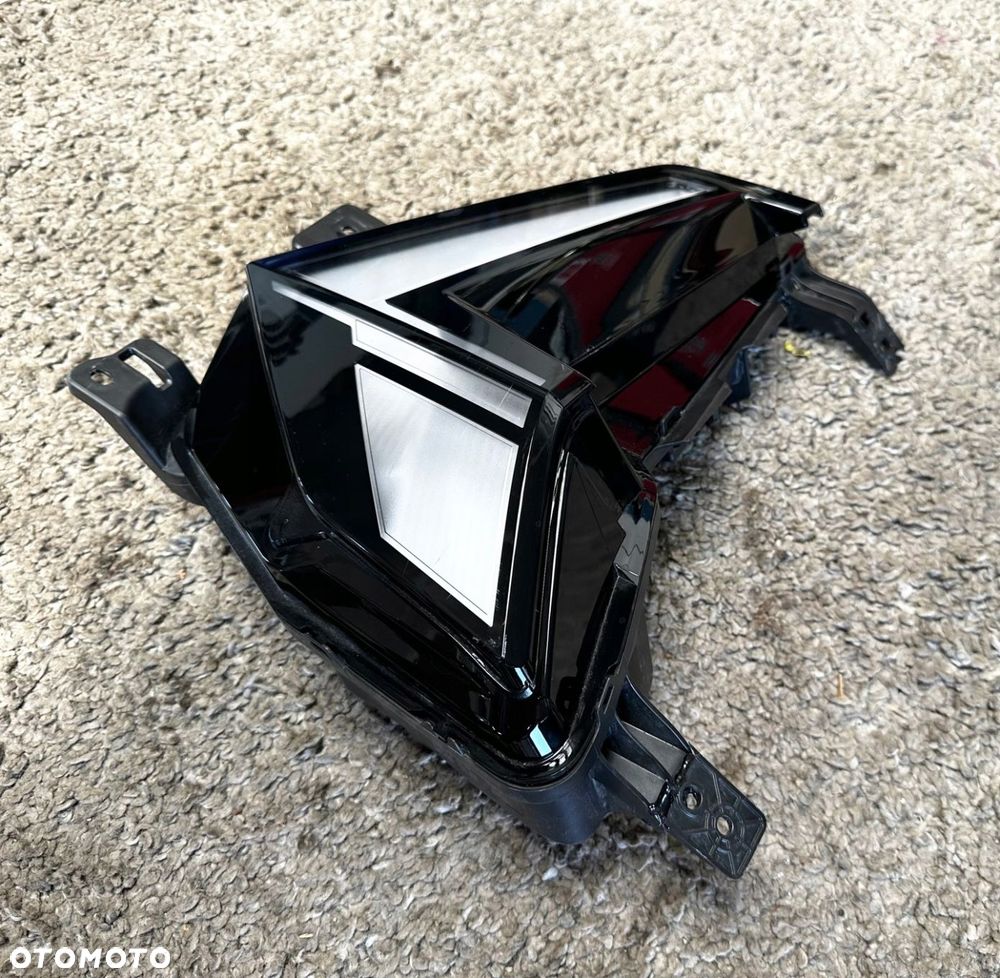 Lampa prawa do jazdy dziennej LED 266009347R Renault Captur II lift - 4