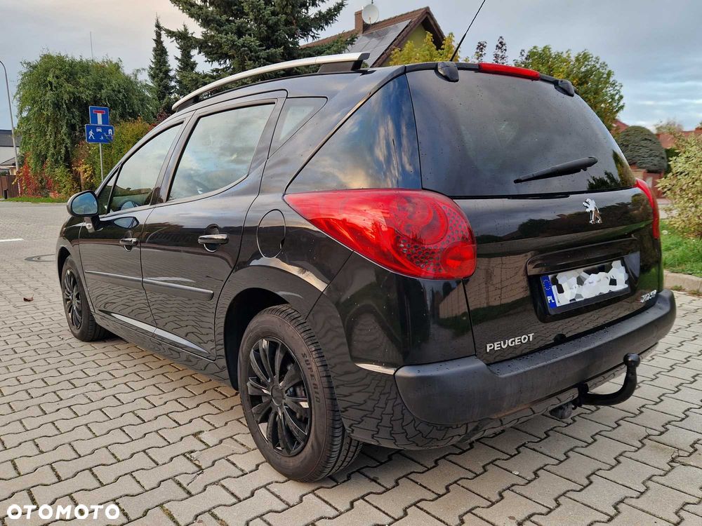 Peugeot 207 - 6