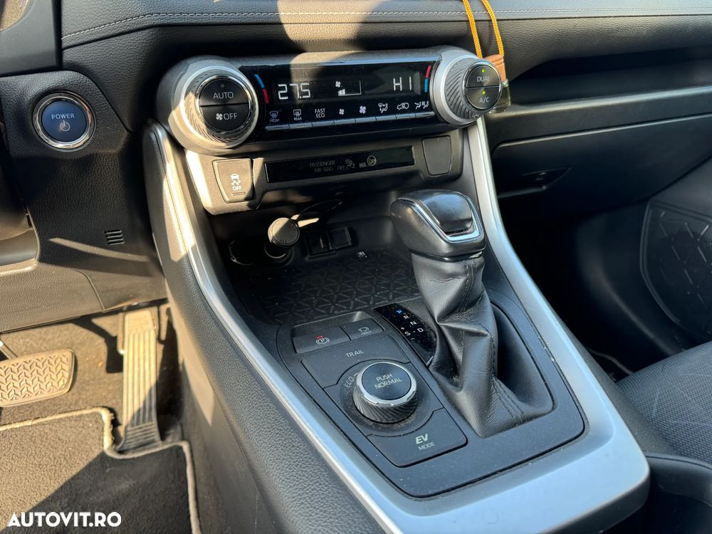 Toyota RAV4 - 19