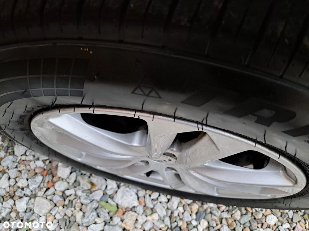 Ford S-Max 2.0 TDCi DPF Champions Edition - 38