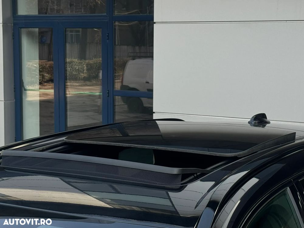 Volvo XC 60 T6 AWD AT PHEV Plus Dark - 13