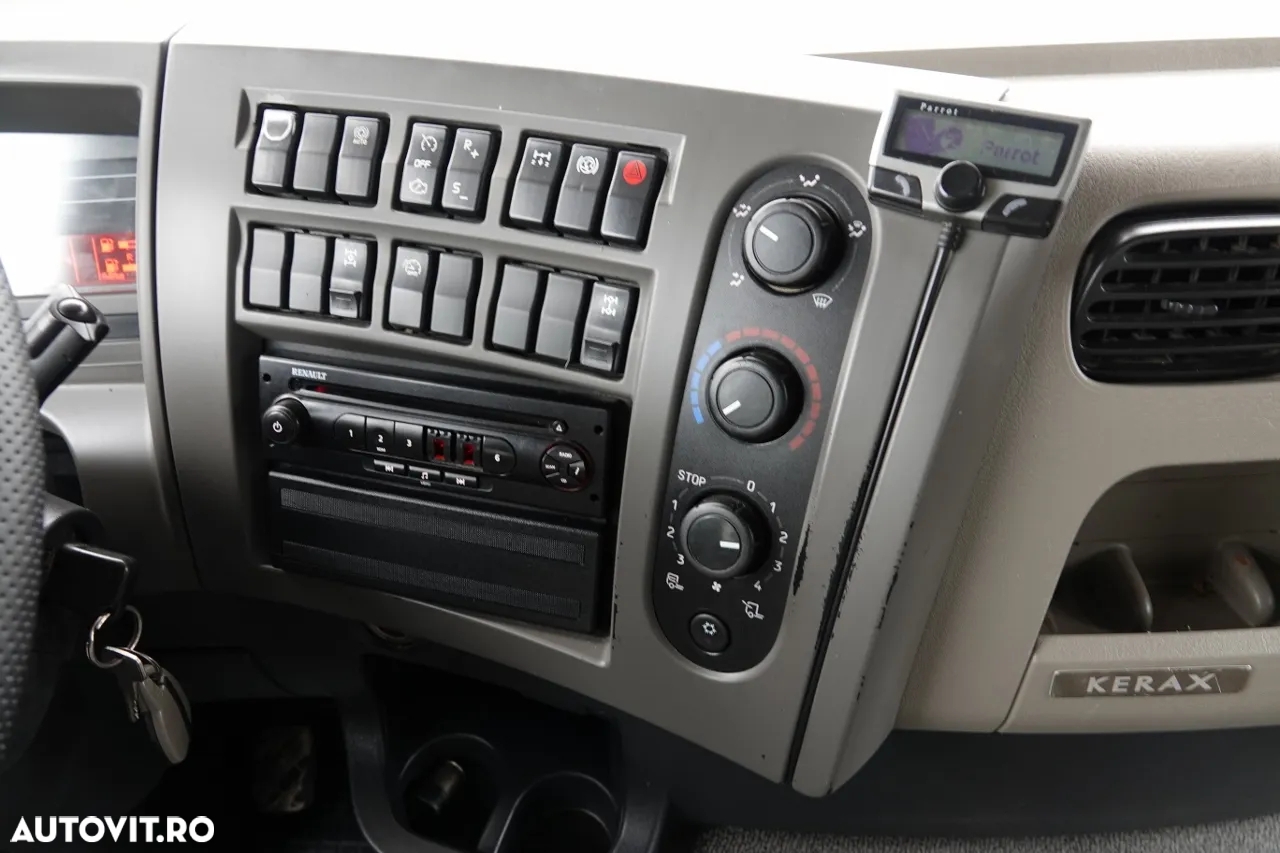 Renault KERAX 410 / 6x4 / 3-SIDE TIPPER / 2X HYDROBORTA / HYDROKLAPA / BORDMATIC / MANUAL / IMPORTAT - 32