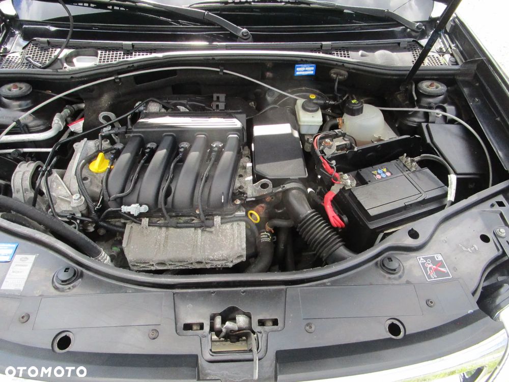 Dacia Duster 1.6 16V 4x2 Prestige - 30