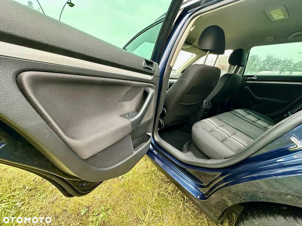 Volkswagen Golf 1.6 TDI Comfortline DSG - 17