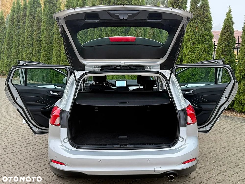 Ford Focus 1.5 EcoBlue STart-Stopp-System TITANIUM - 23