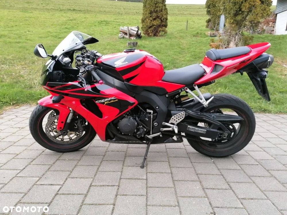 Honda CBR - 1