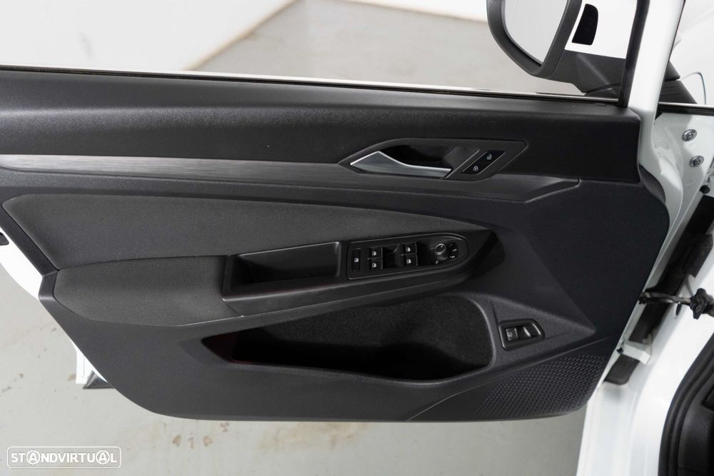 VW Golf 1.4 TSI e-Hybrid DSG - 21