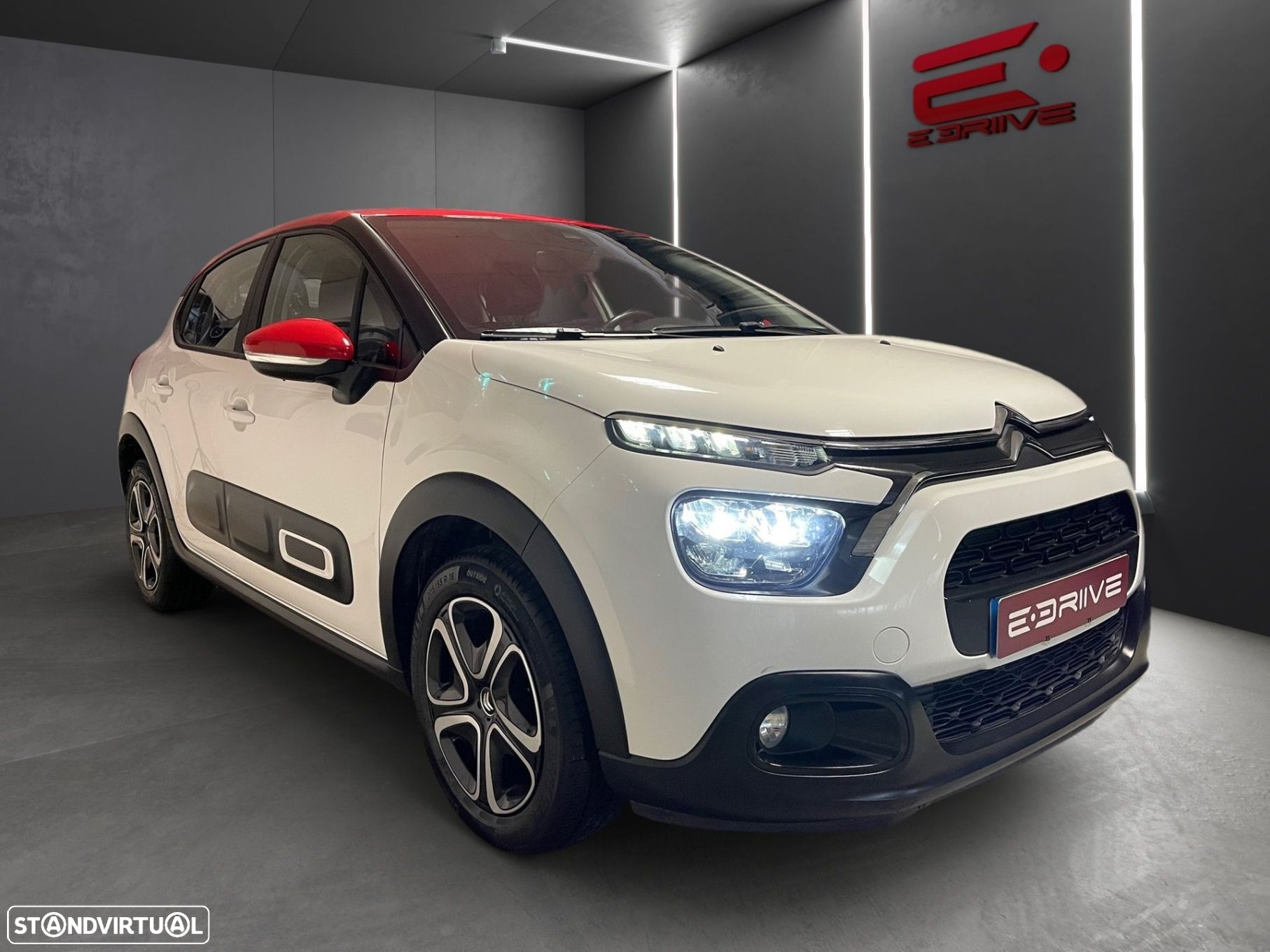 Citroën C3 1.2 PureTech Shine EAT6 - 2