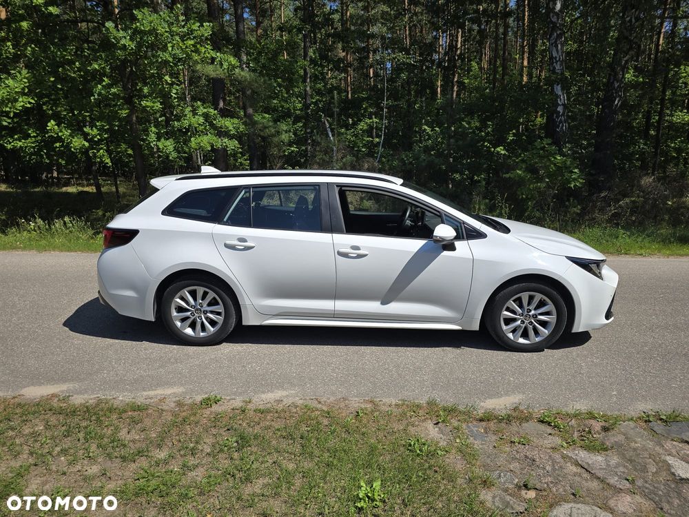 Toyota Corolla 1.8 Hybrid Comfort - 4