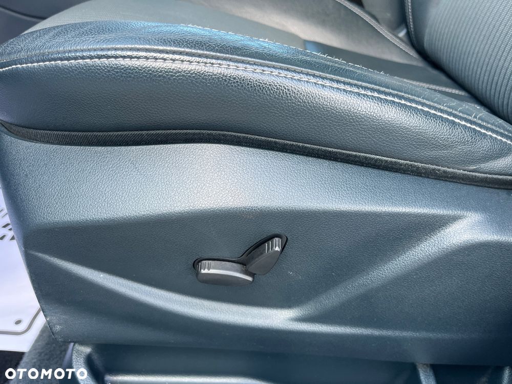 Ford C-MAX 1.0 EcoBoost Start-Stopp-System Titanium - 30