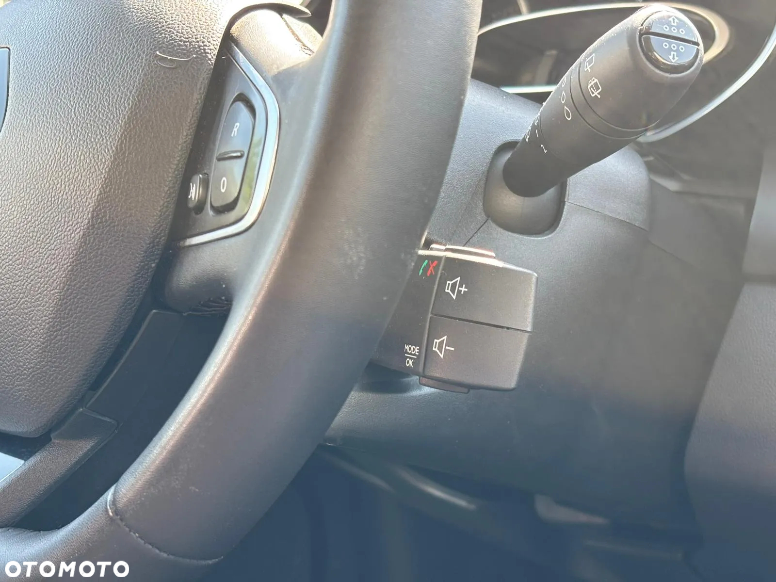 Renault Clio 1.2 16V Alize - 21
