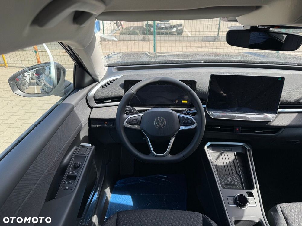 Volkswagen T-Roc 1.5 eTSI Life DSG - 6