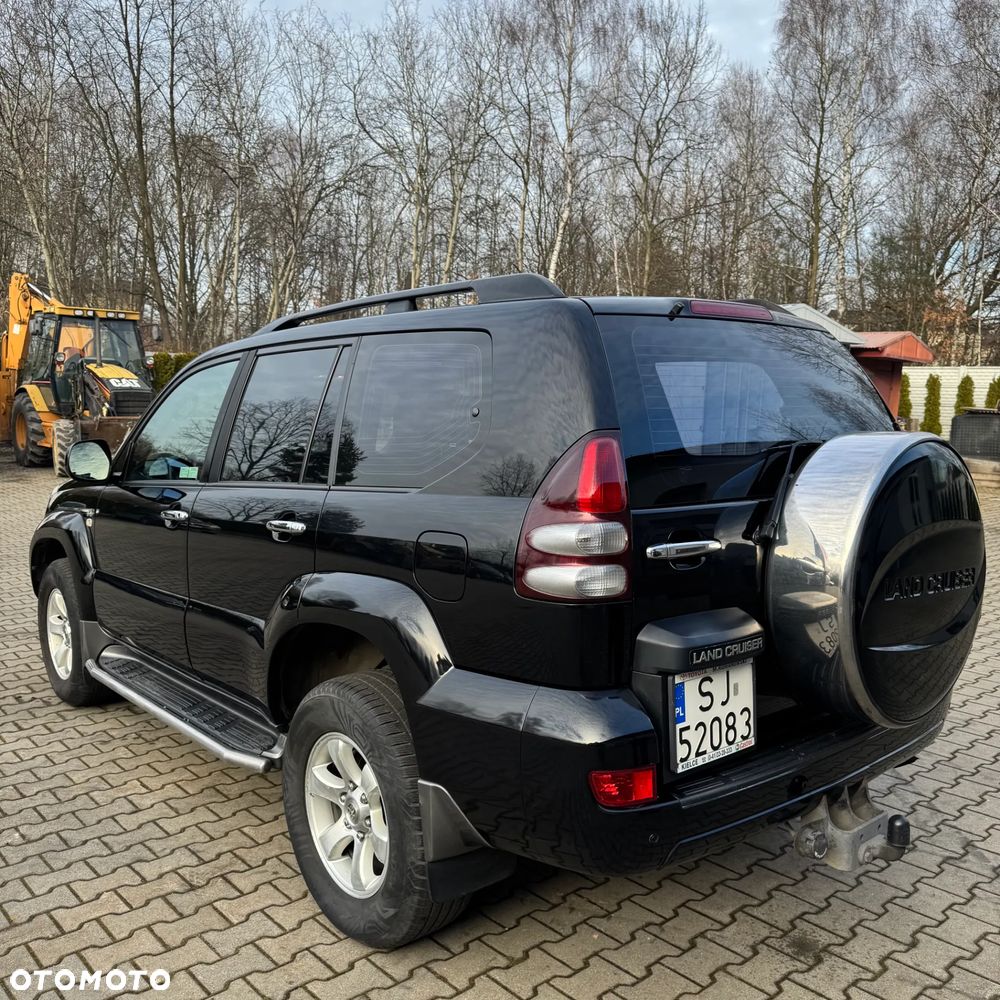 Toyota Land Cruiser - 17