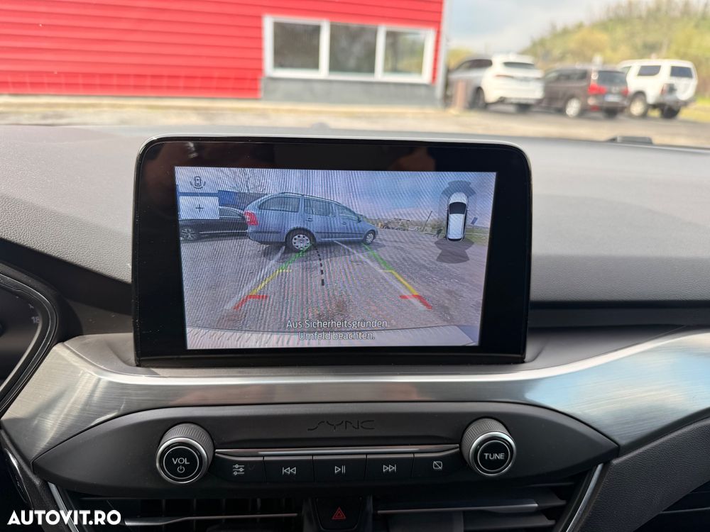 Ford Focus 2.0 EcoBlue Titanium - 25