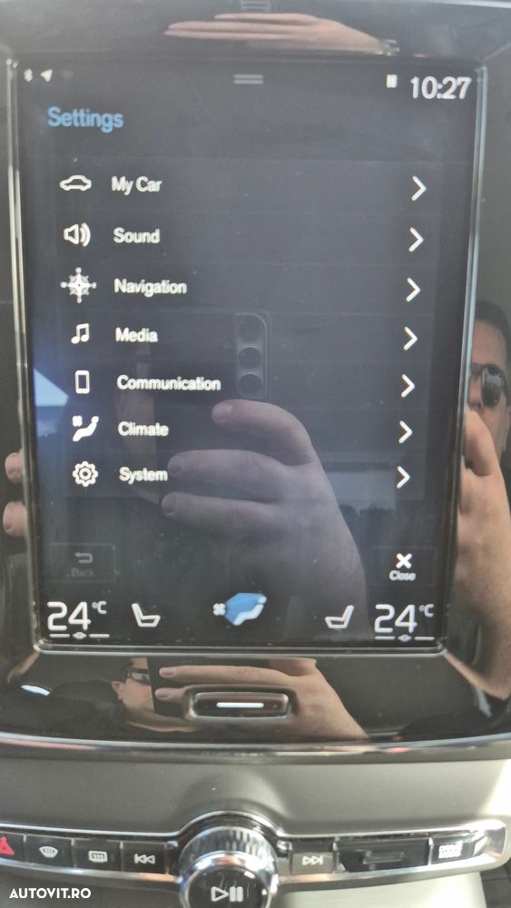 Volvo XC 40 D4 AWD Momentum Pro - 35