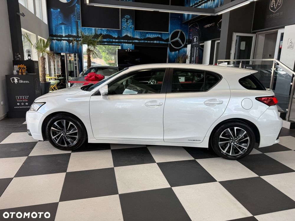 Lexus CT - 8