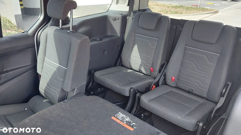 Ford Tourneo Connect Grand - 12