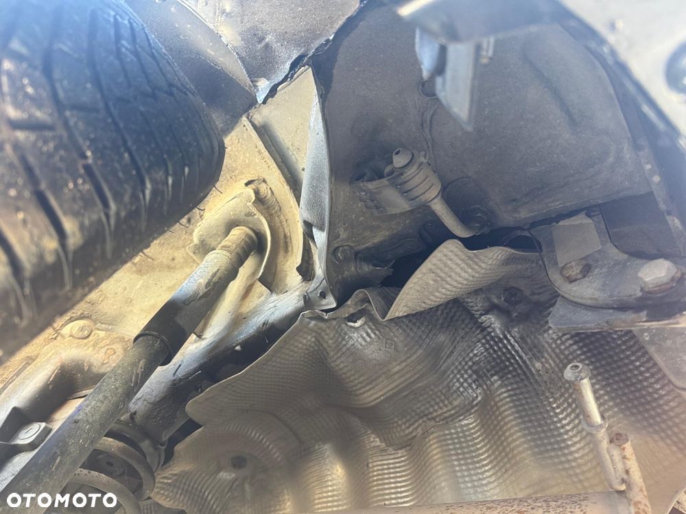 Dacia Duster 1.6 SCe Comfort - 32