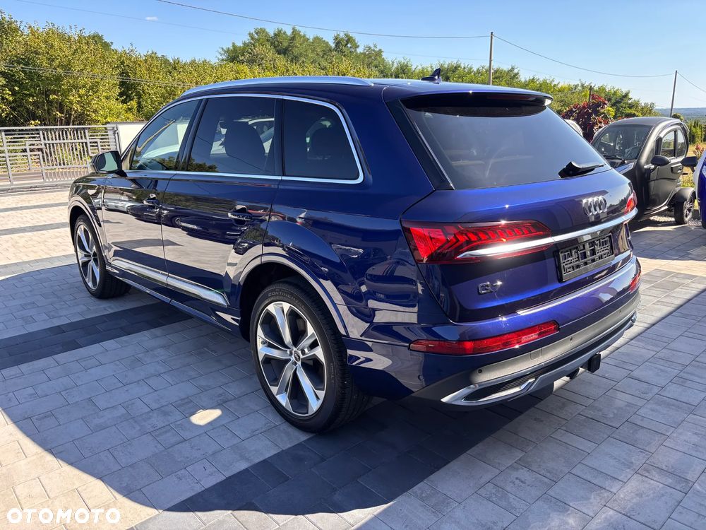 Audi Q7 55 TFSI quattro tiptronic S line - 11