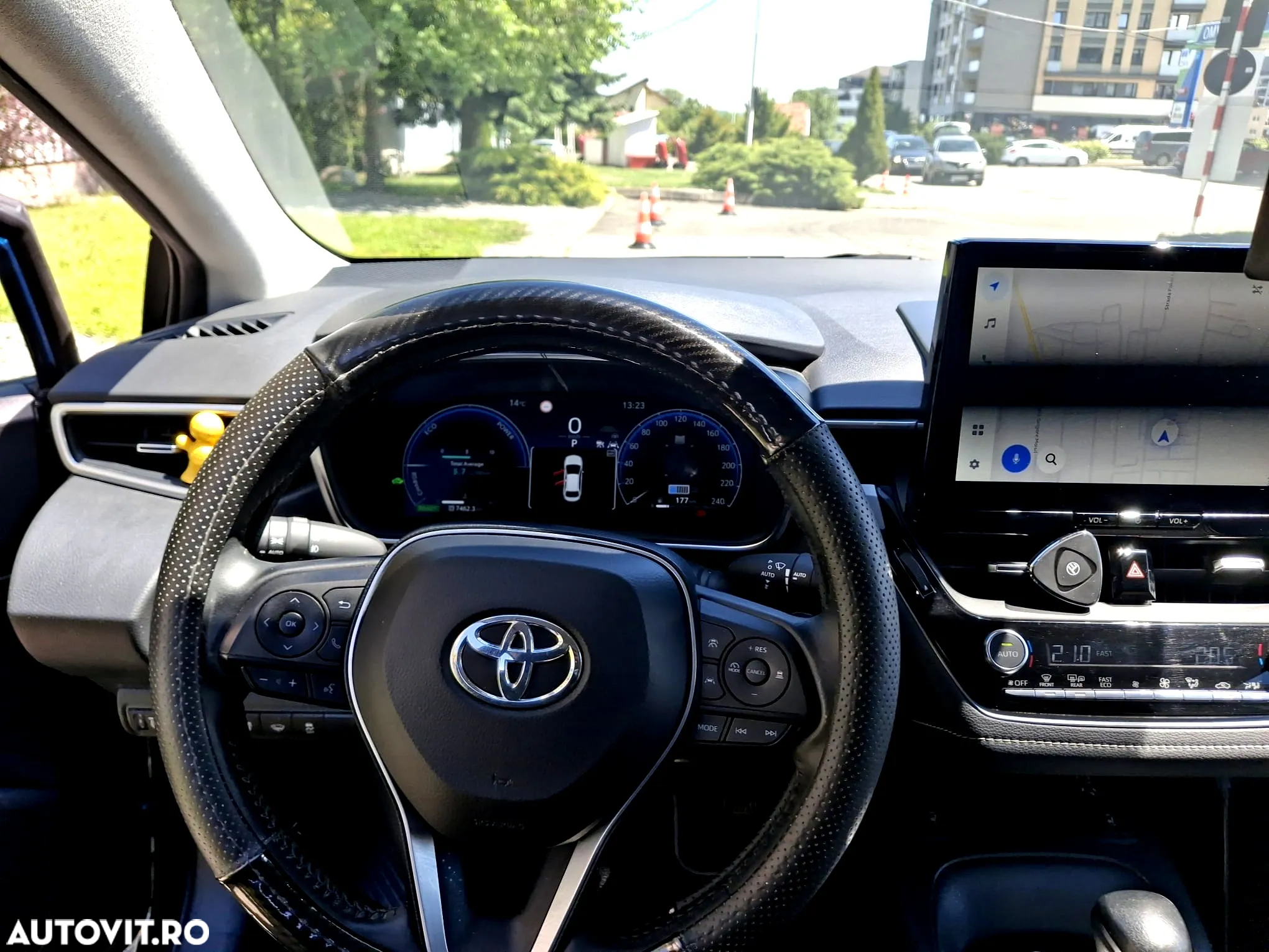 Toyota Corolla 1.8 HSD Dynamic - 13