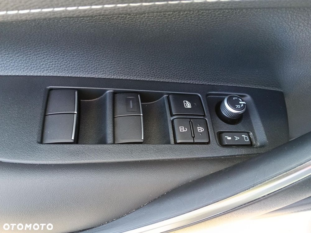 Toyota Corolla 1.8 Hybrid Style - 16